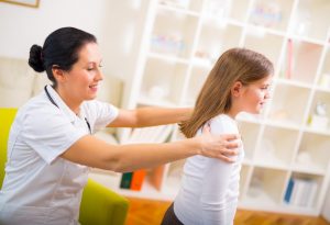 4-Reasons-to-Take-Your-Child-to-the-Chiropractor